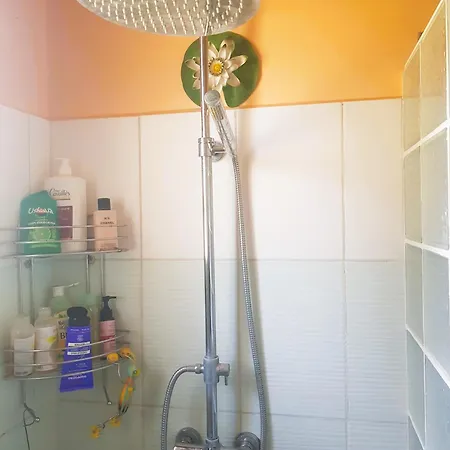 Homestay Dans Petit Havre De Paix Avec Piscine Chauffee Au Coeur Du Luberon *
